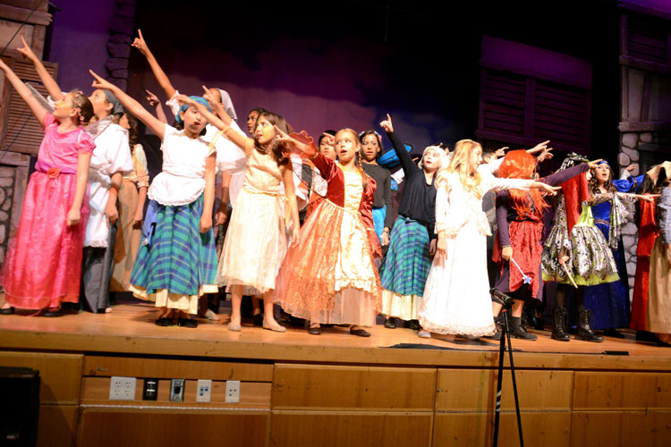 IOTC_140626_Summer-Cons-Show-Separated-at-Curse-32-DRV-web